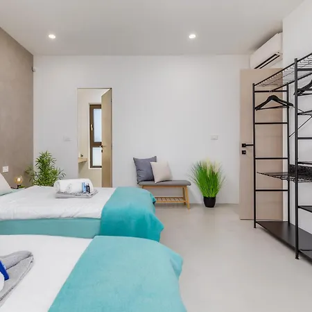 Adora For 6 People In With Private Pool & Children Playground * Pula