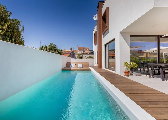 Adora For 6 People In With Private Pool & Children Playground * Πούλα